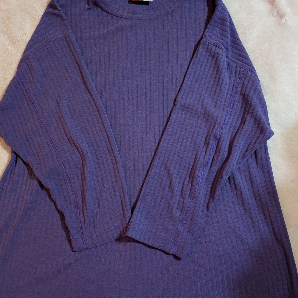 Elegant Ribbed Long Sleeve Top in Deep Purple